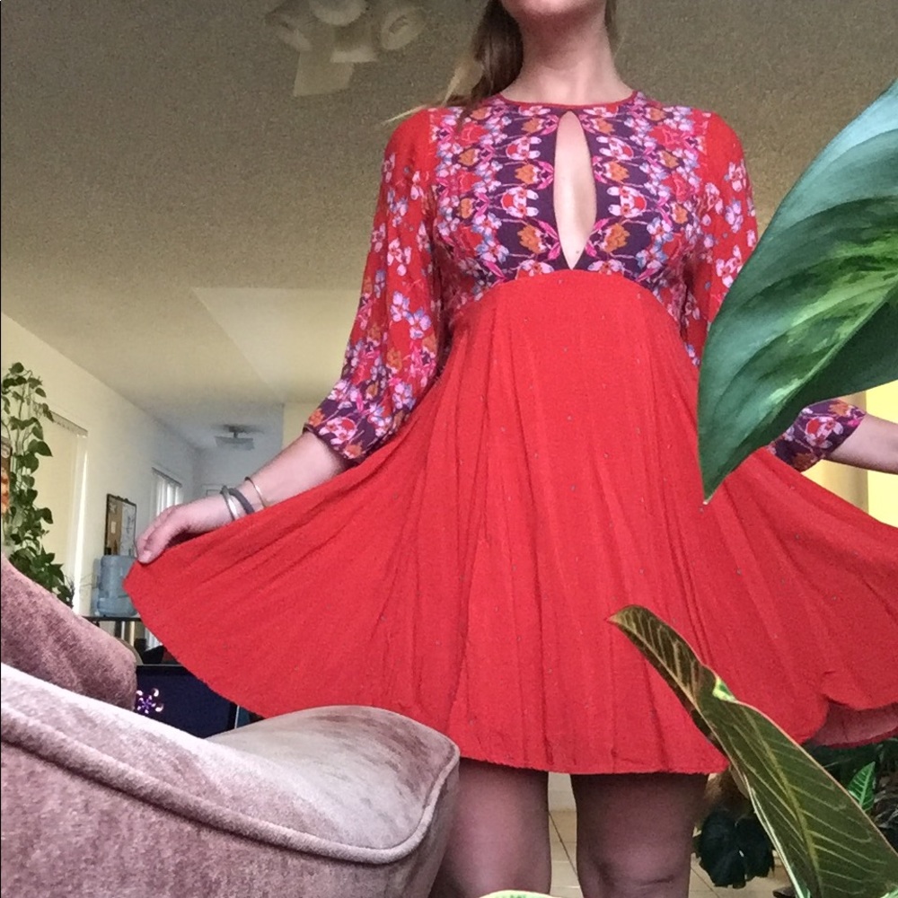 Ecote bell sleeve mini with floral pattern